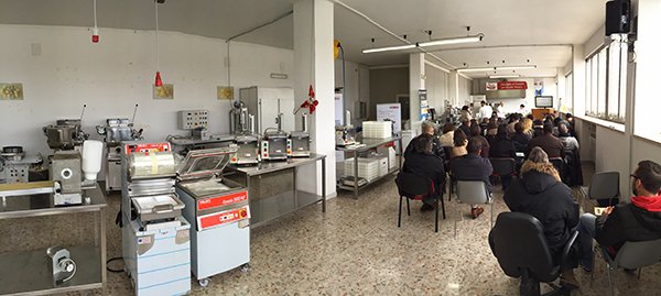 Sala demo corsi per aprire un pastificio