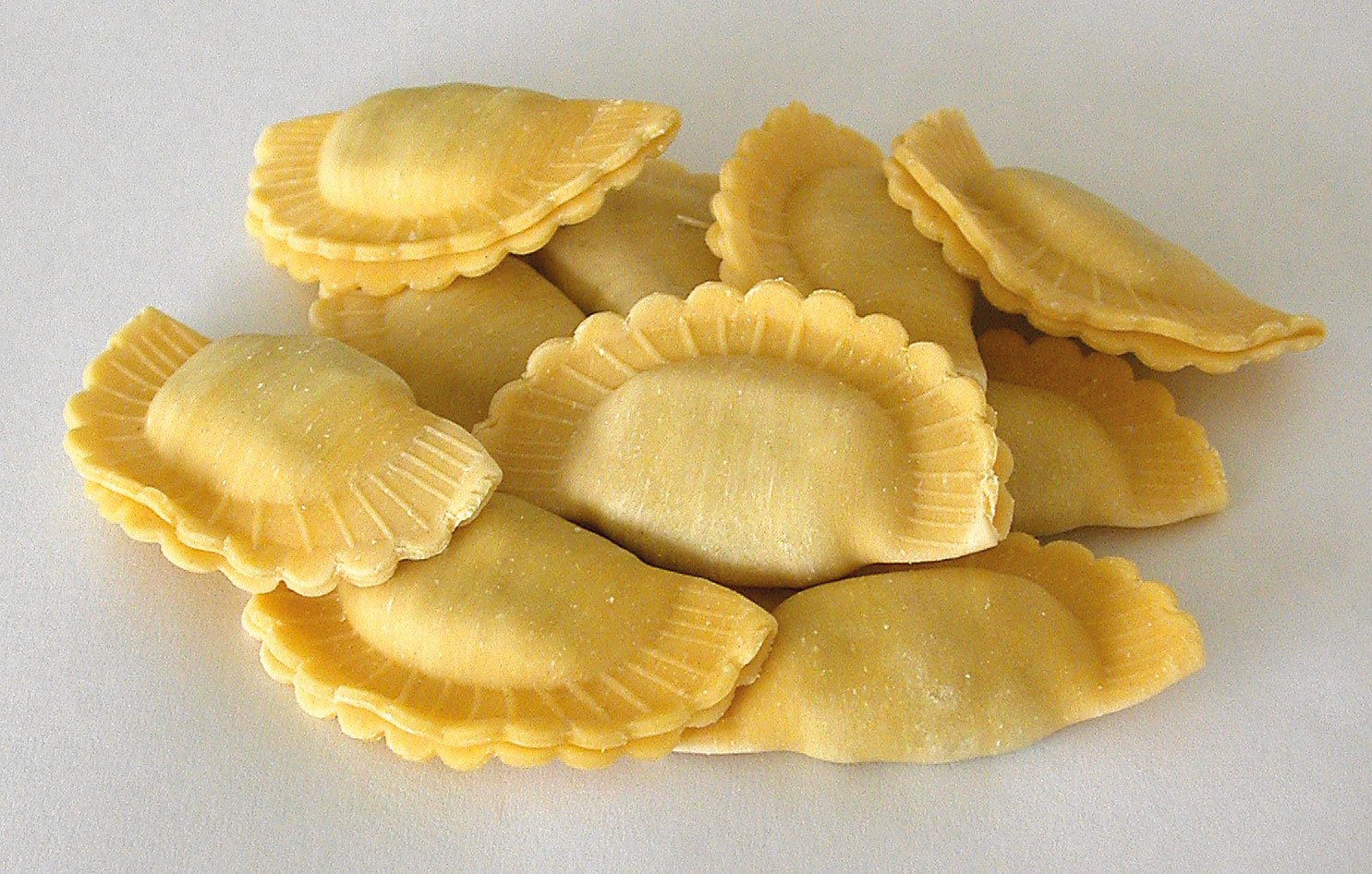 Machines pour pâtes farcies cappelletti et agnolotti