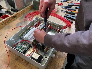 Assistance à la réparation de machines à pâtes